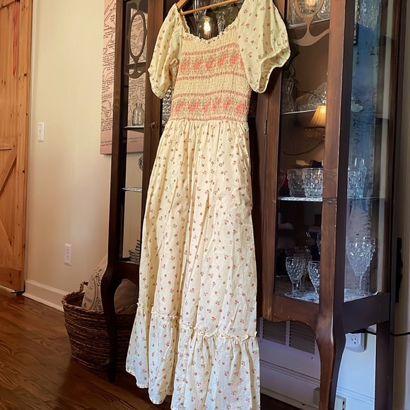 April Cornell: “Melanie Garden Dress” - Picture 3 of 12